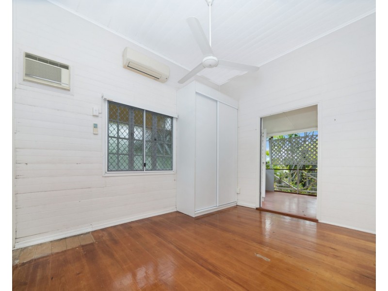 85 Livingstone, West End QLD 4810