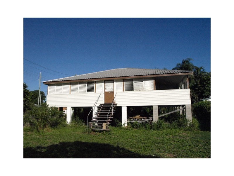 2 Union Street, Hyde Park QLD 4812