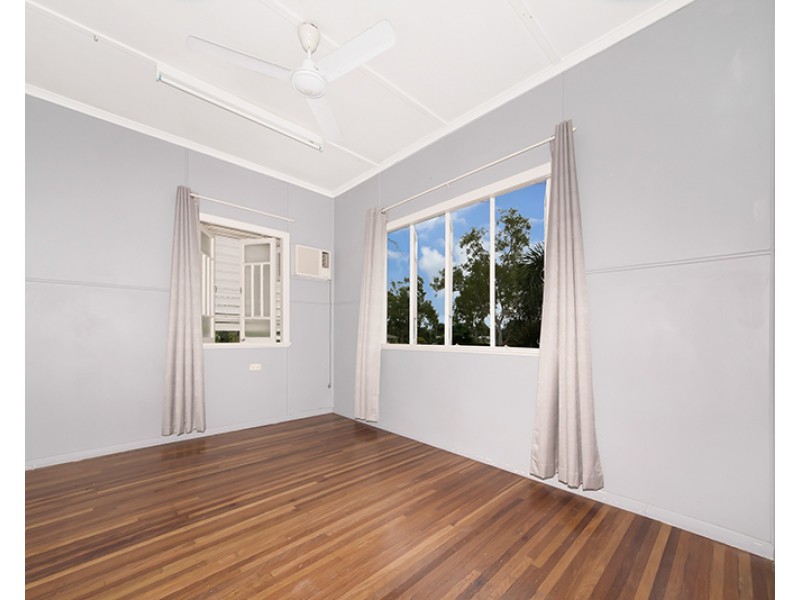 1361 Riverway Drive, Kelso QLD 4815