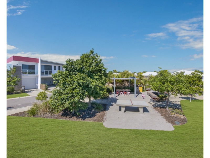 4 Mode Way, Burdell QLD 4818