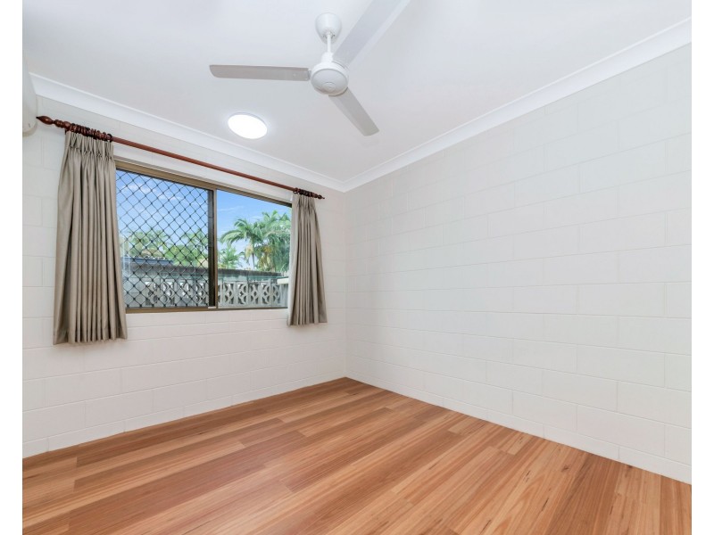 3/4 Crauford Street, West End QLD 4810