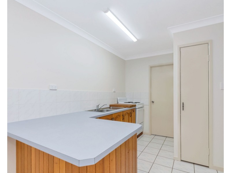 3/4 Crauford Street, West End QLD 4810