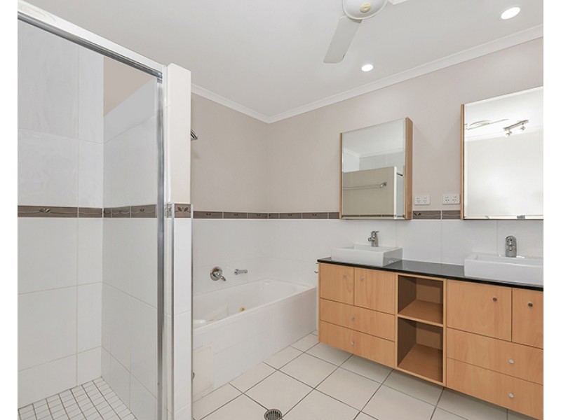 8/13 Little Street, Belgian Gardens QLD 4810
