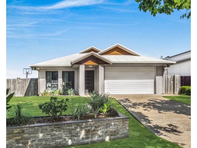 11 Sanctum Boulevard, Mount Low QLD 4818