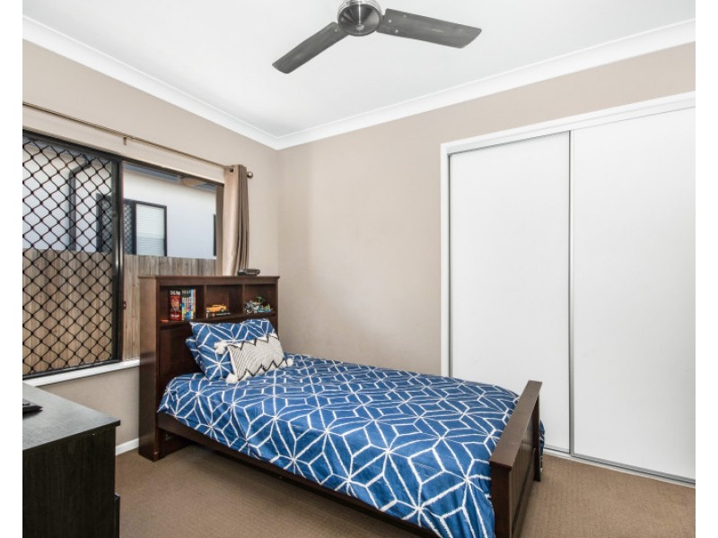 11 Sanctum Boulevard, Mount Low QLD 4818