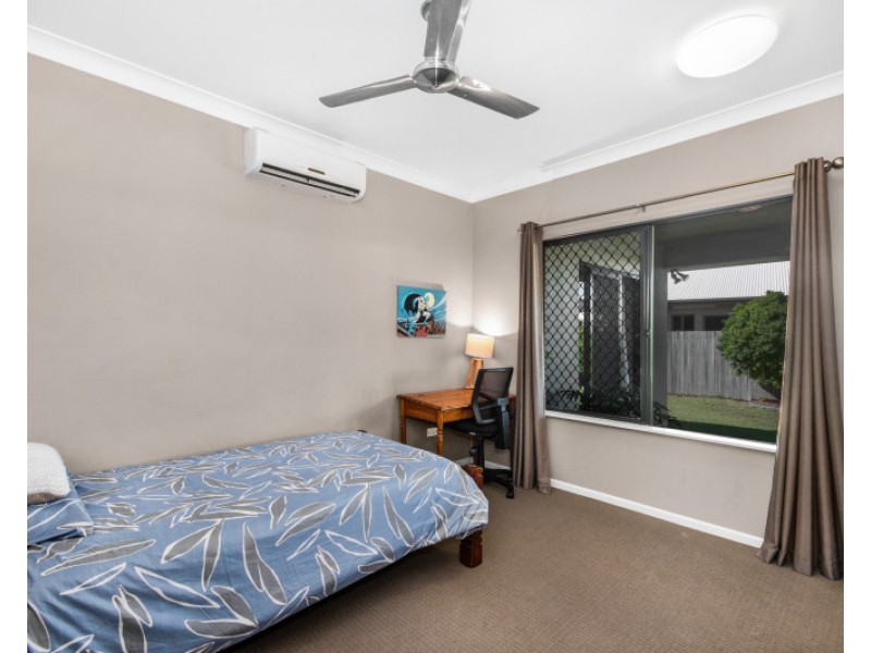 11 Sanctum Boulevard, Mount Low QLD 4818