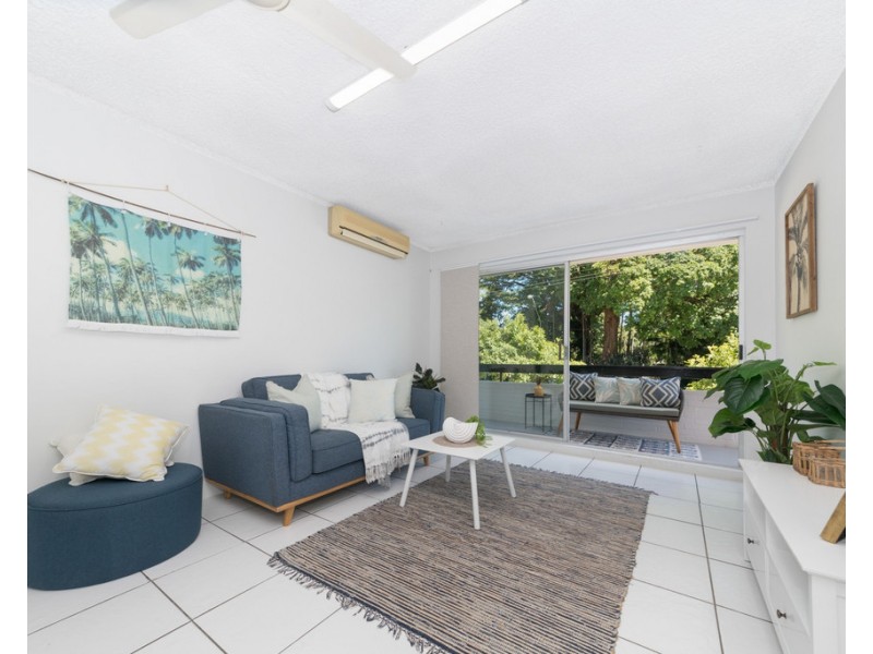 2/23 Gregory Street, North Ward QLD 4810