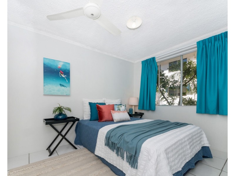 2/23 Gregory Street, North Ward QLD 4810