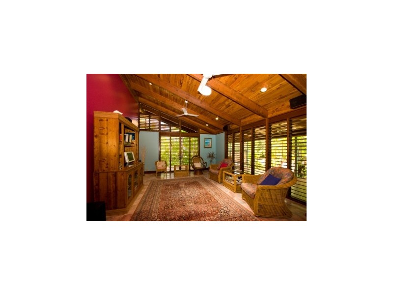 6 Coleton Court, Magnetic Island QLD 4819