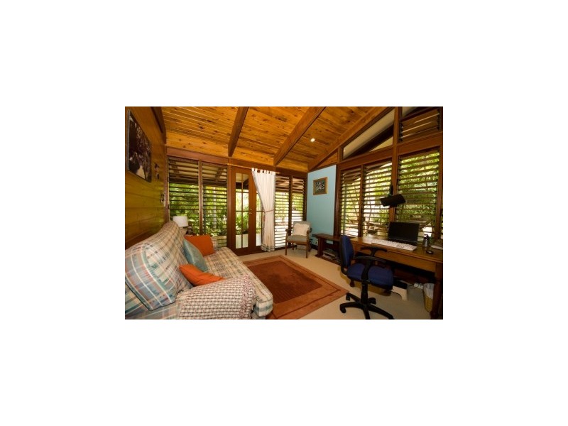 6 Coleton Court, Magnetic Island QLD 4819