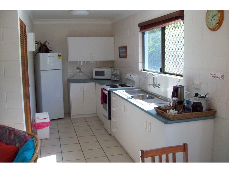 4/2 Endeavour Rd, Magnetic Island QLD 4819