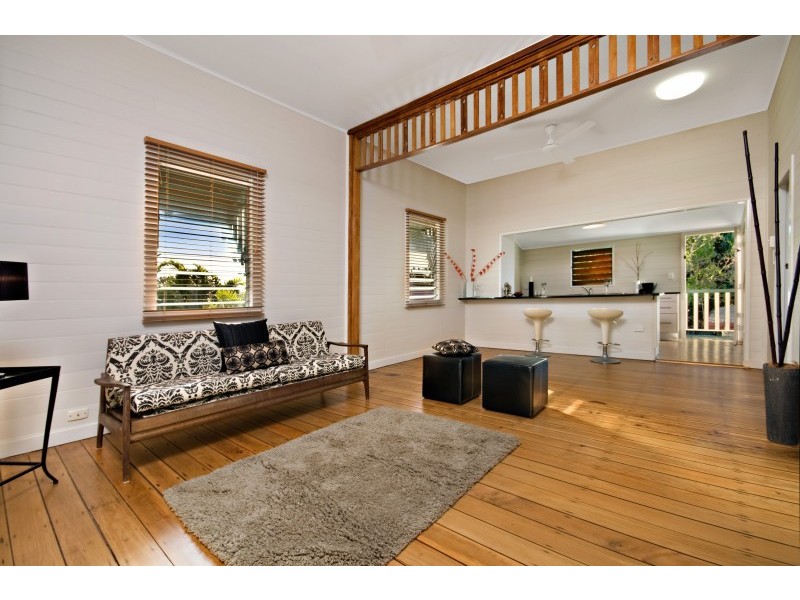 5 Jameson Street, Hermit Park QLD 4812