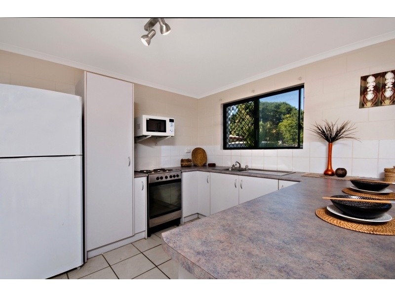 5 Jameson Street, Hermit Park QLD 4812