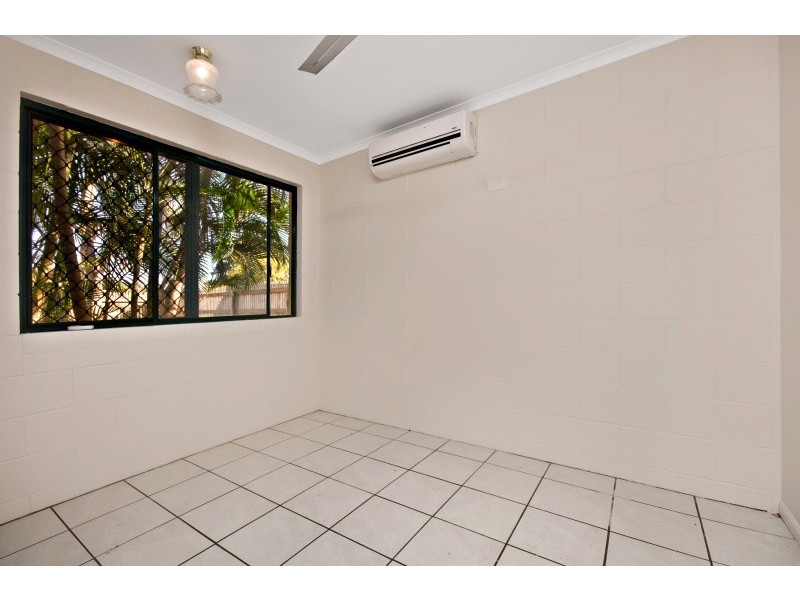 5 Jameson Street, Hermit Park QLD 4812