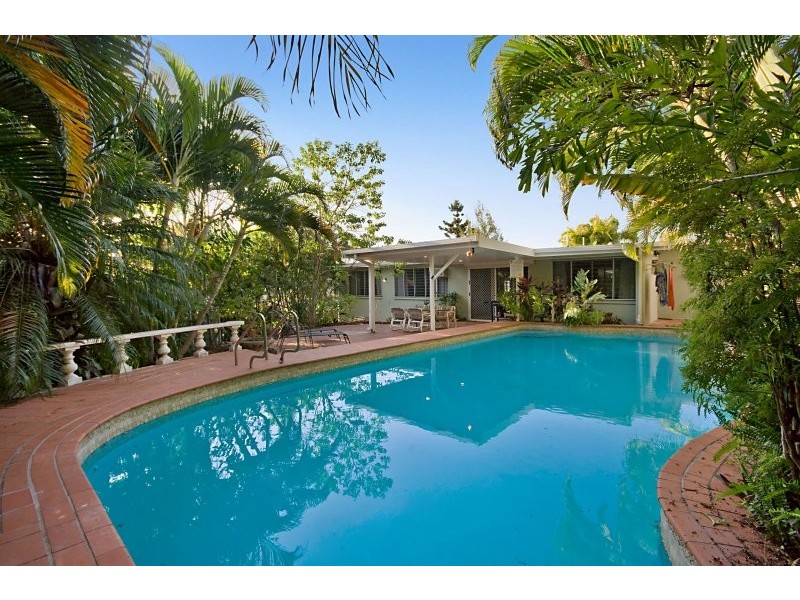 61 Gilbert Crescent, North Ward QLD 4810