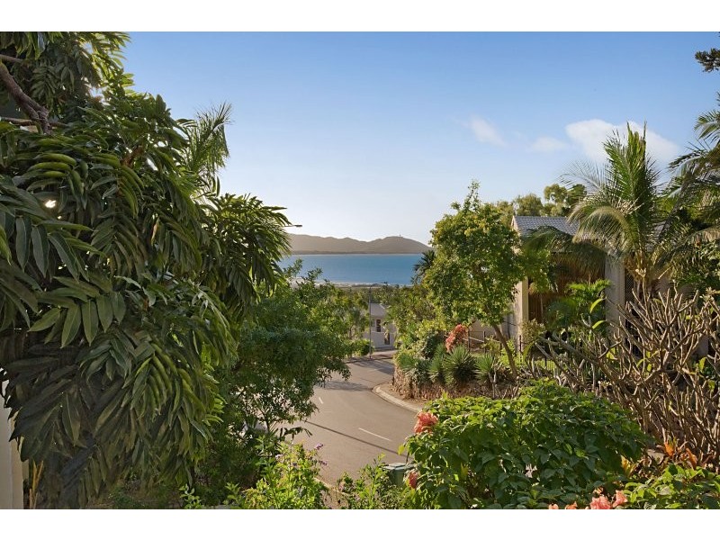 61 Gilbert Crescent, North Ward QLD 4810