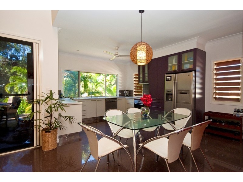 37 Kelly Street, Magnetic Island QLD 4819