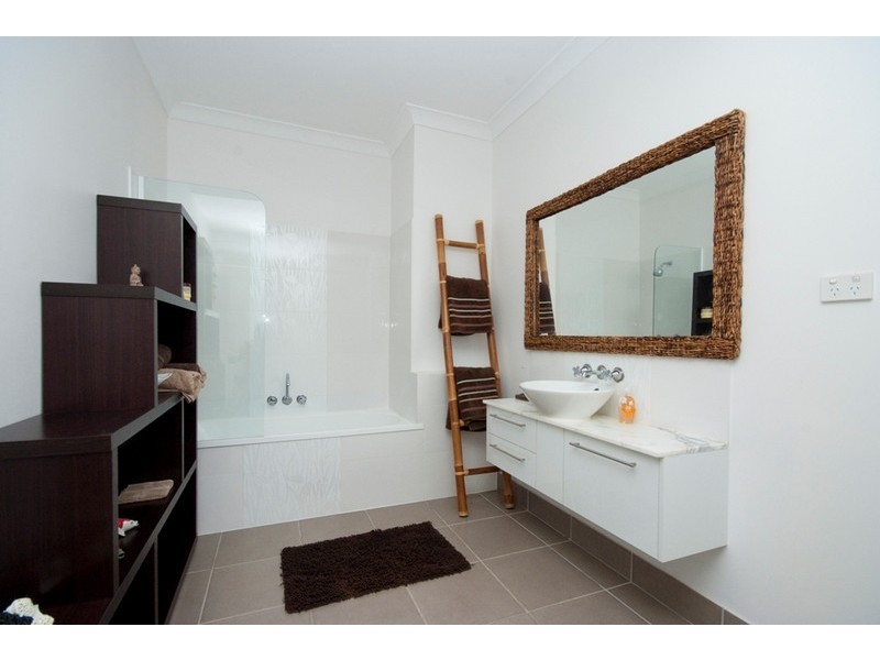 37 Kelly Street, Magnetic Island QLD 4819