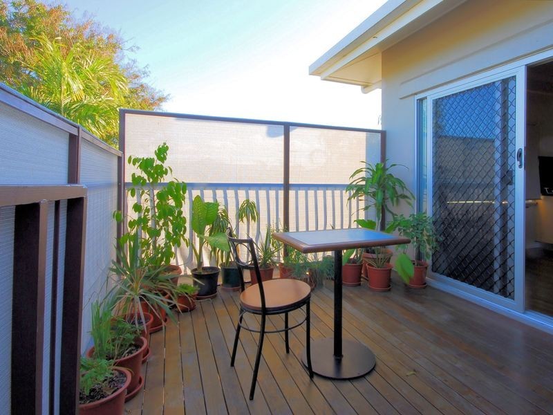 1/136 Queens Road, Hermit Park QLD 4812