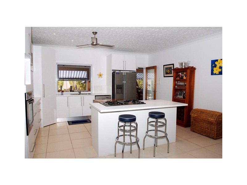 38 Corica Crescent HORSESHOE BAY, Magnetic Island QLD 4819