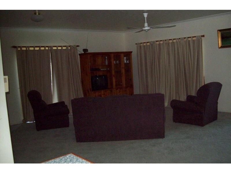 25 Marine Pde, Magnetic Island QLD 4819