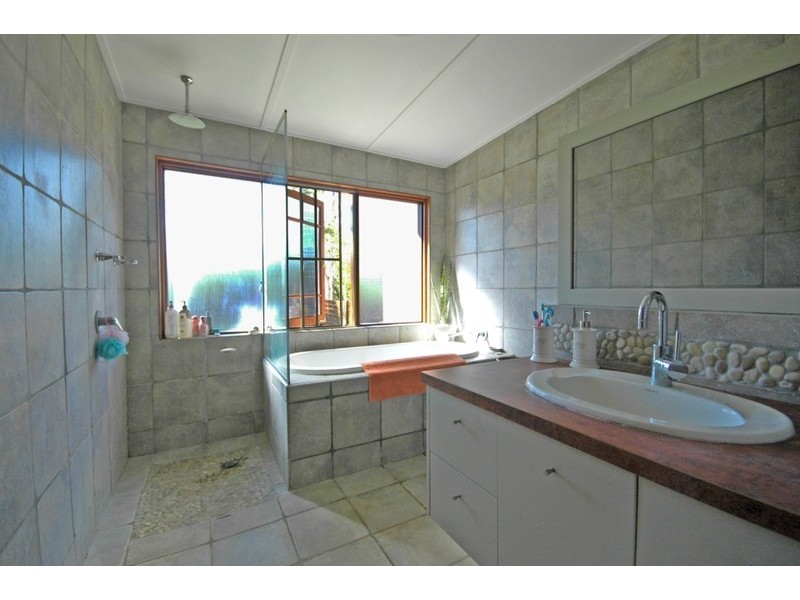48 Noyland Road, Alligator Creek QLD 4816