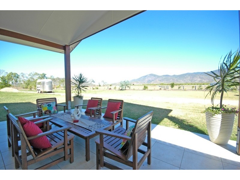 48 Noyland Road, Alligator Creek QLD 4816