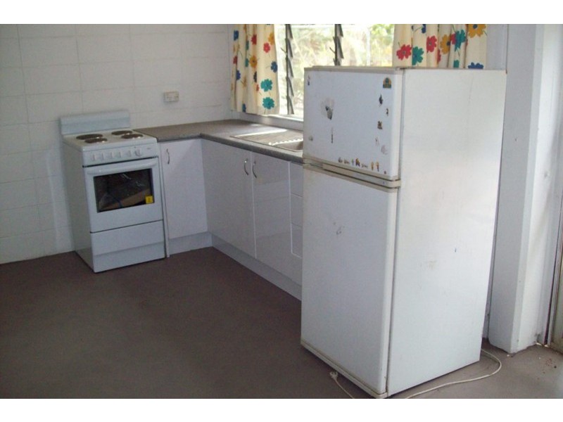 70 Picnic Street PICNIC BAY, Magnetic Island QLD 4819
