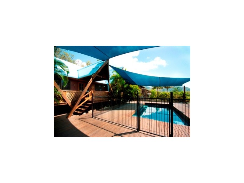 39 Compass Crescent, Magnetic Island QLD 4819