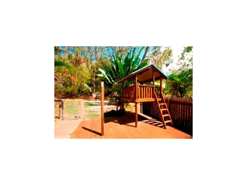 39 Compass Crescent, Magnetic Island QLD 4819