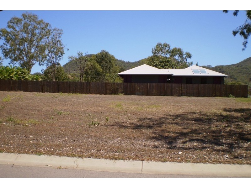 14 Bayside Court, Magnetic Island QLD 4819