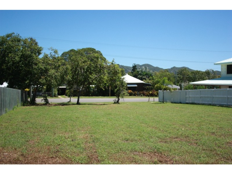 92 Horseshoe Bay Road HORSESHOE BAY, Magnetic Island QLD 4819