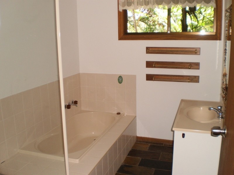 14 Mirimar Crescent, Magnetic Island QLD 4819