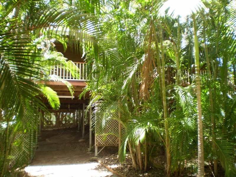 14 Mirimar Crescent, Magnetic Island QLD 4819