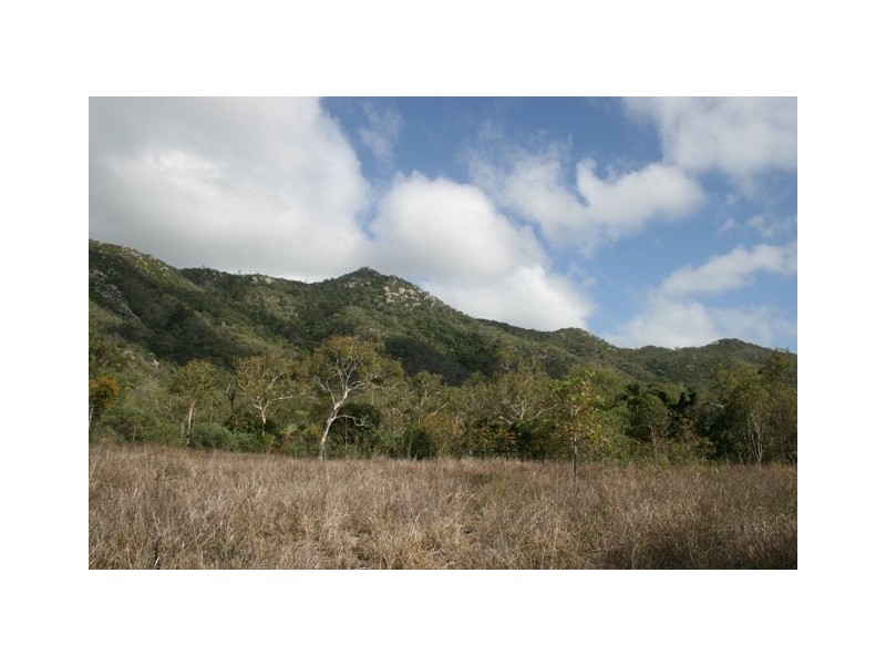 94 Mandalay Avenue,, Nelly Bay QLD 4819