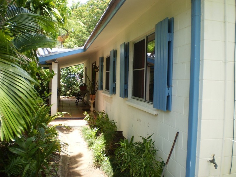 6 Gustav Ct, Magnetic Island QLD 4819