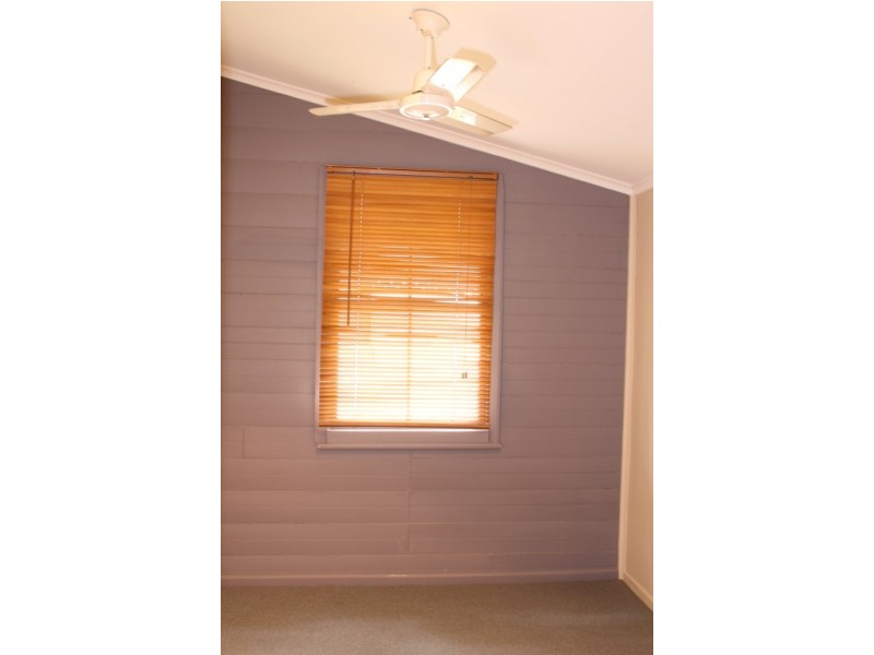 59 Perkins Street, South Townsville QLD 4810