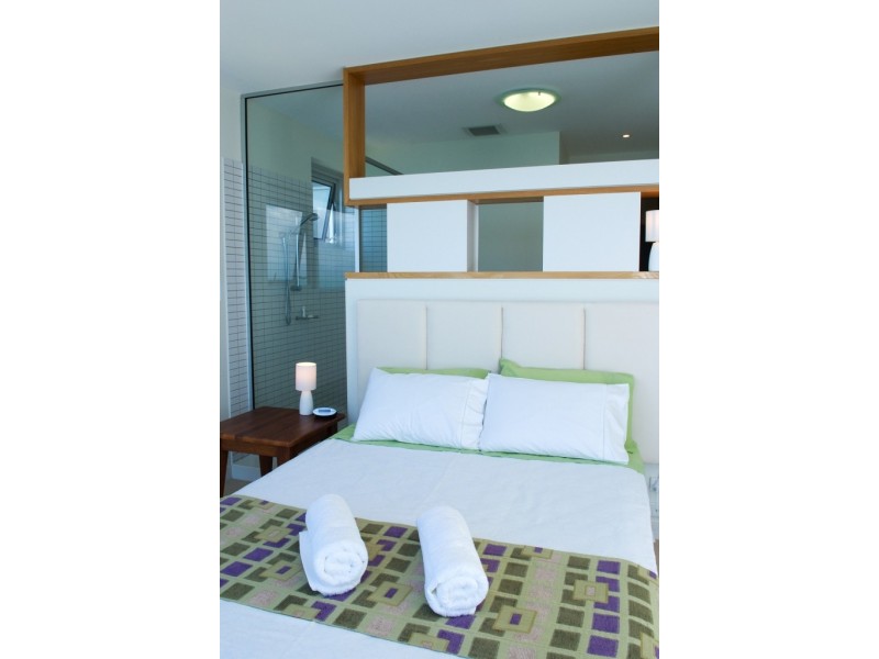 4302/146 Sooning Street (Blue on Blue) NELLY BAY, Magnetic Island QLD 4819