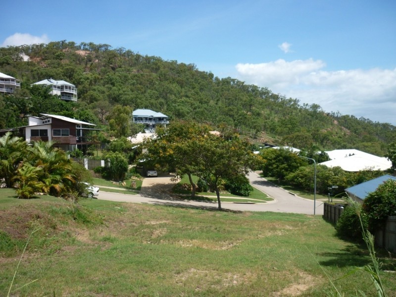 76 Yarrawonga Drive, Castle Hill QLD 4810