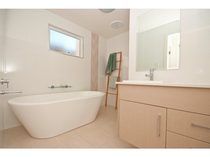 12a Terrace Place NELLY BAY, Magnetic Island QLD 4819