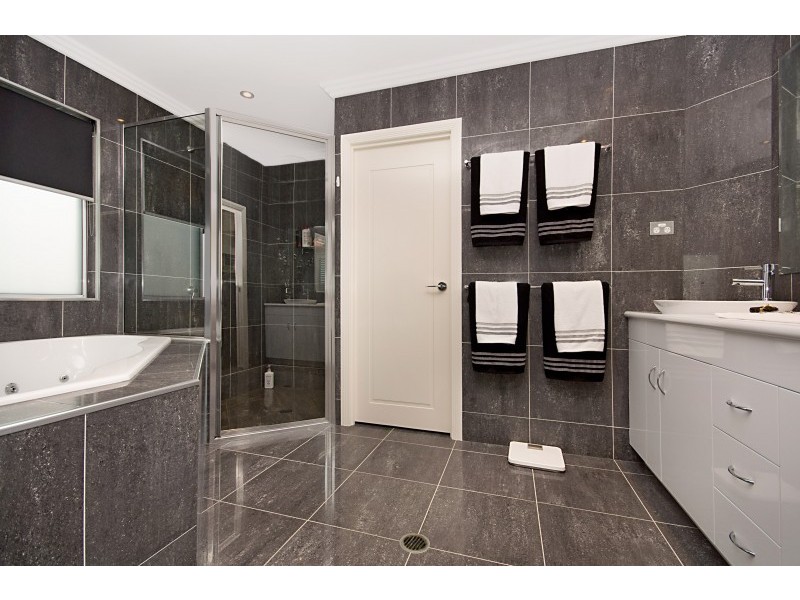 107 Aspley Drive, Kirwan QLD 4817