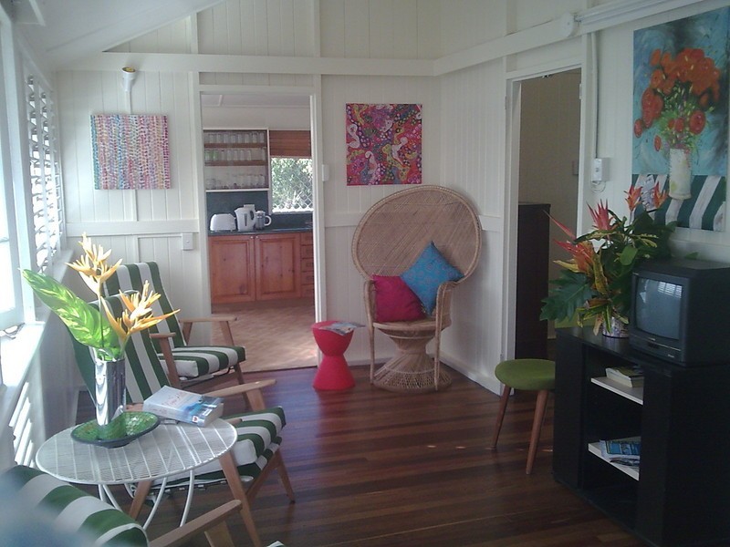 52 Hayles Avenue ARCADIA, Magnetic Island QLD 4819