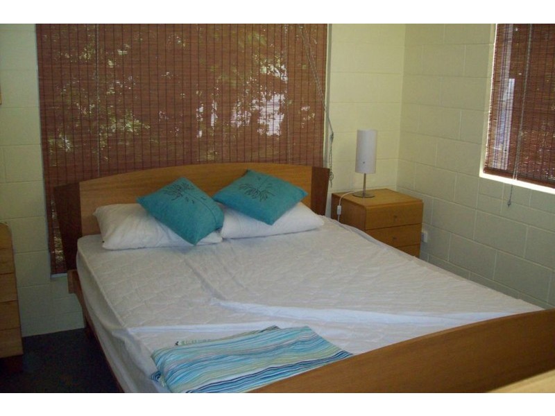 25 Elena Street, Magnetic Island QLD 4819