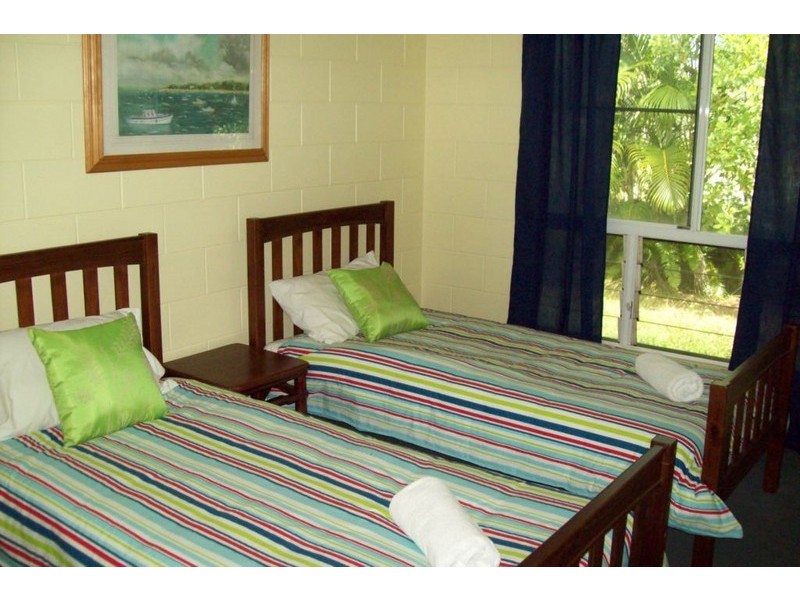 25 Elena Street, Magnetic Island QLD 4819