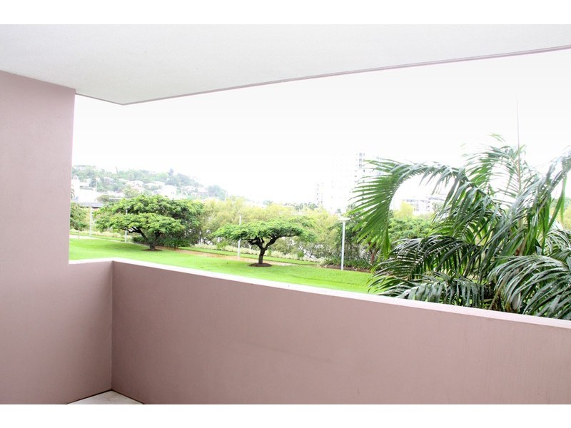 18/11-17 Stanley Street, Townsville City QLD 4810