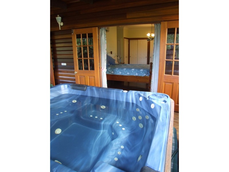 16 Somerset Court, Magnetic Island QLD 4819