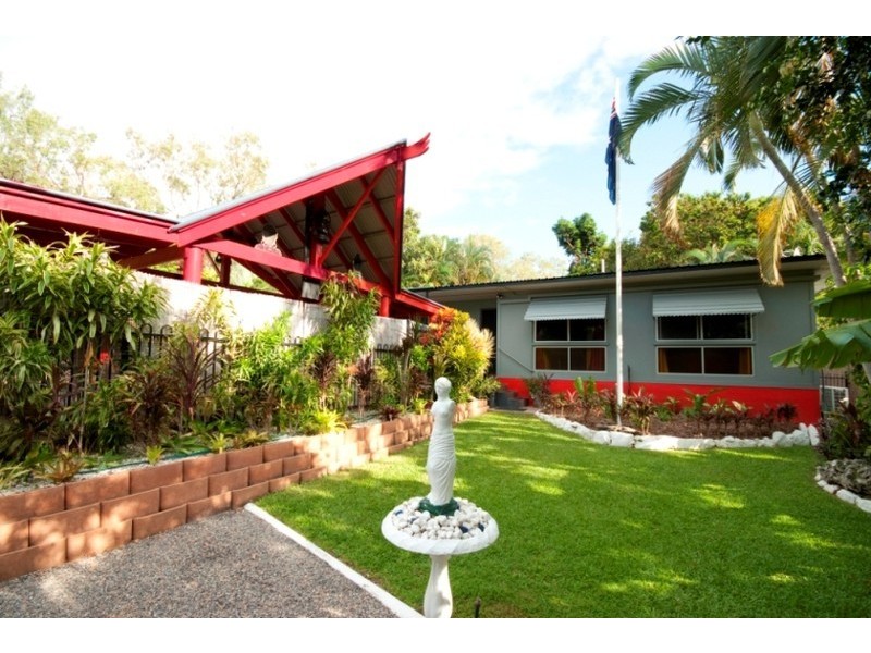 11 Heath Street, Magnetic Island QLD 4819