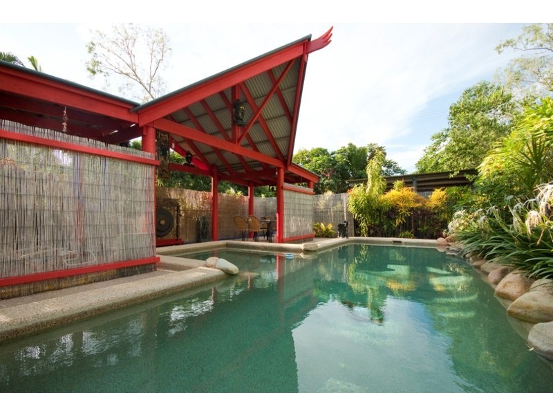 11 Heath Street, Magnetic Island QLD 4819