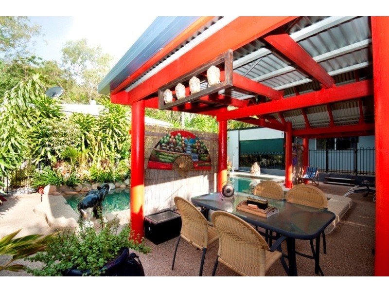 11 Heath Street, Magnetic Island QLD 4819