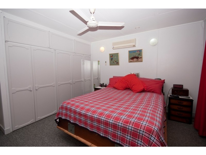 11 Heath Street, Magnetic Island QLD 4819